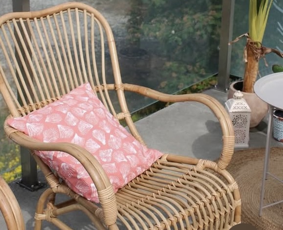 rotang tugitool lounge alal.jpeg (118 KB)